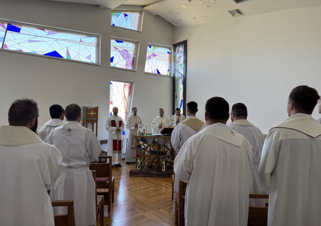 Održan seminar za svećenike do 10 godina službe