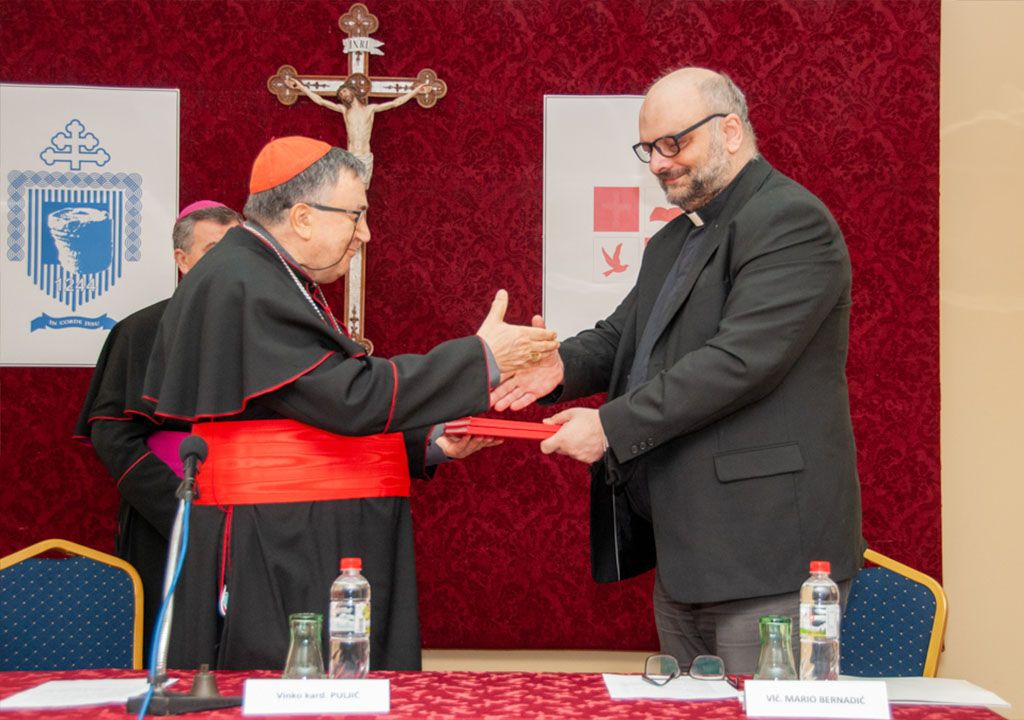 Kardinalu predan "Završni dokument" Prve sinode VN-a
